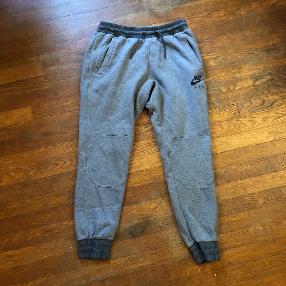 Nike men’s joggers size medium